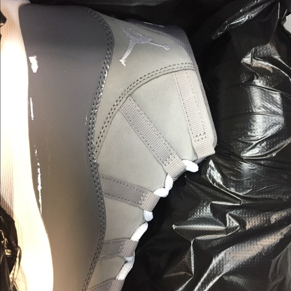Cool Gray 11’s Sizes 6y, 11, 9, 8.5 Brand new main image 6